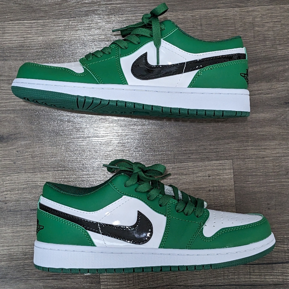 Jordan 1 low Sz 8.5